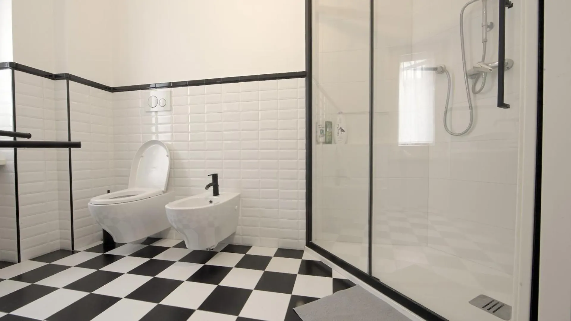 Trilocale Milano Centro Apartment