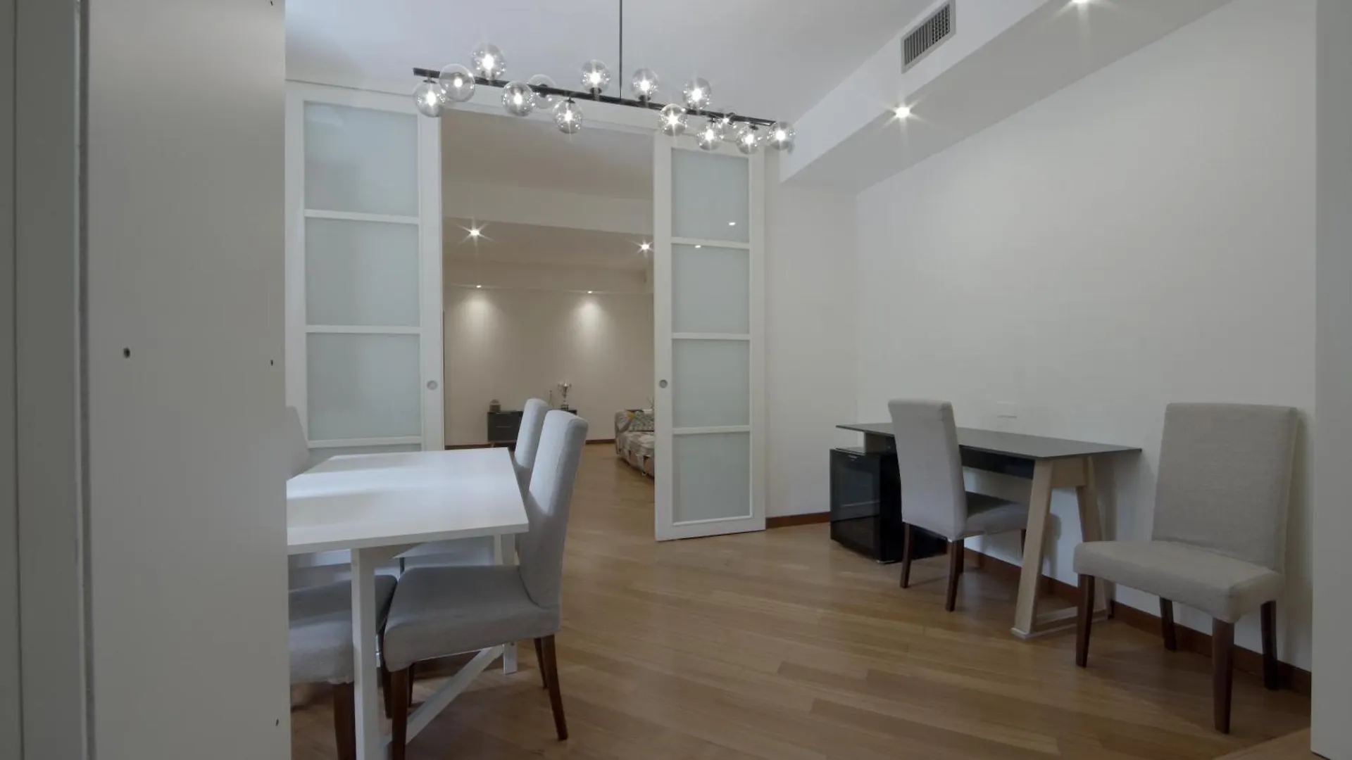 Trilocale Milano Centro Apartment