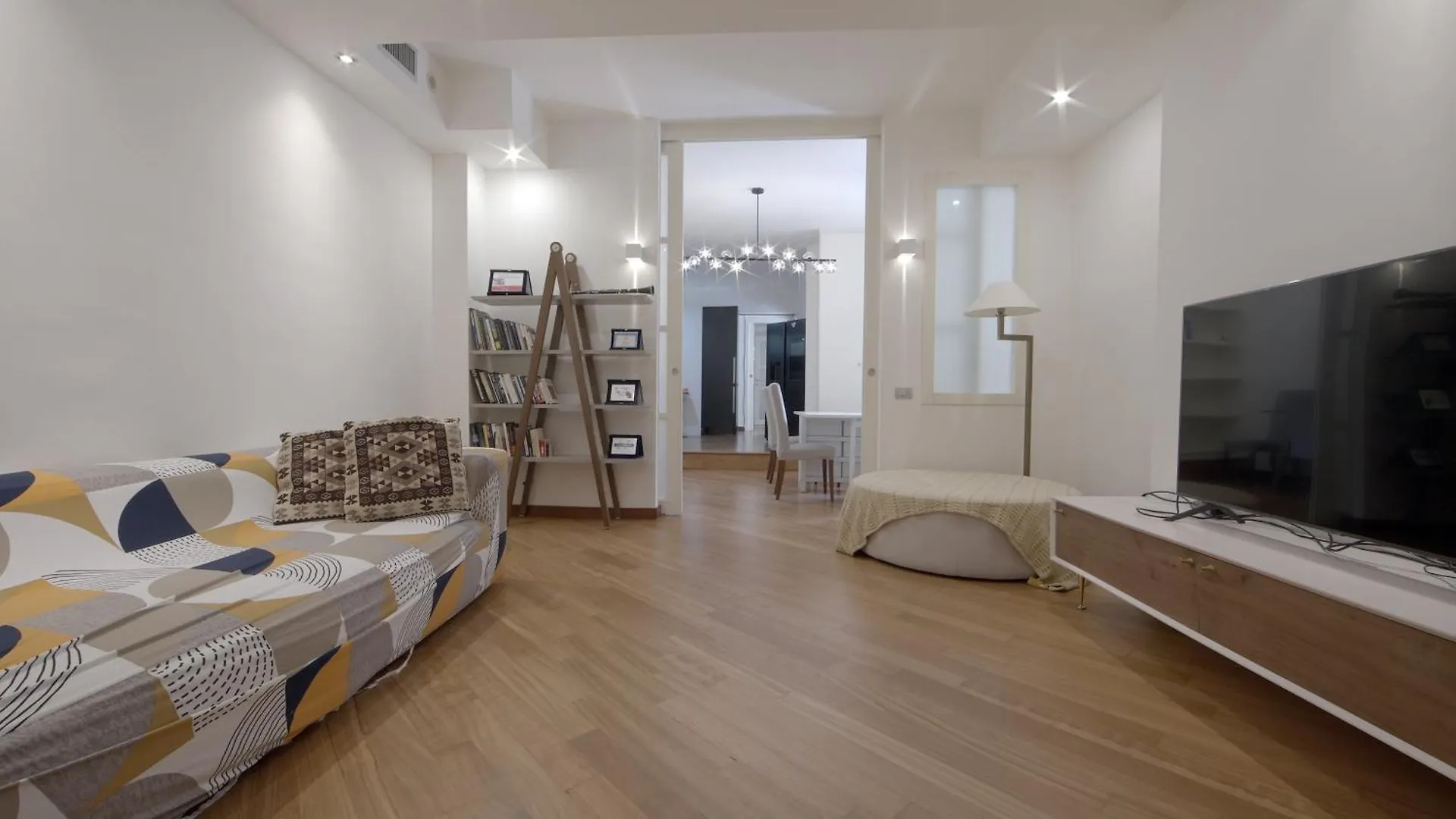Trilocale Milano Centro Apartment
