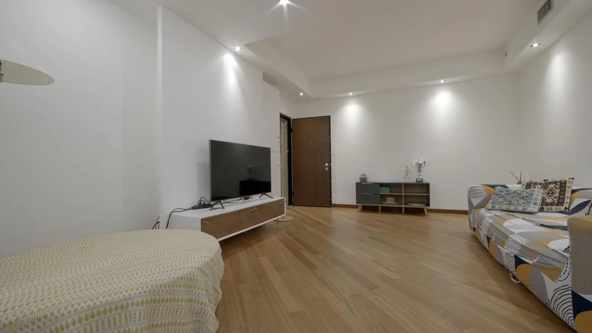 Trilocale Milano Centro Apartment Italy
